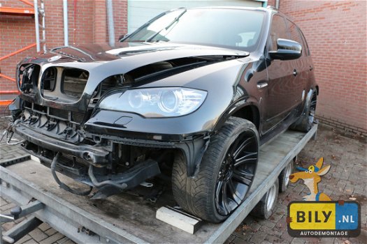 In onderdelen BMW X5 E70 M SPORT '10 4.4 S63 - 1