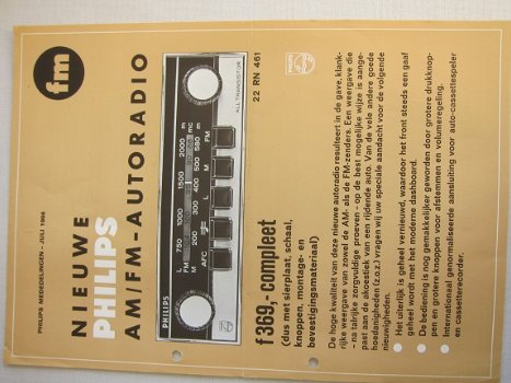 Antieke PHILIPS AUTORADIO Introductiefolder 22RN461 1967 (D217) - 1