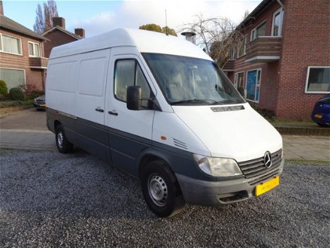 Mercedes Sprinter L2H2 - 1