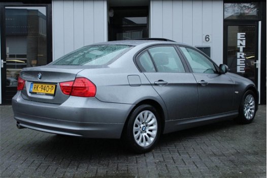 BMW 3-serie - 320d Executive Automaat, Schuifdak, Xenon, PDC - 1