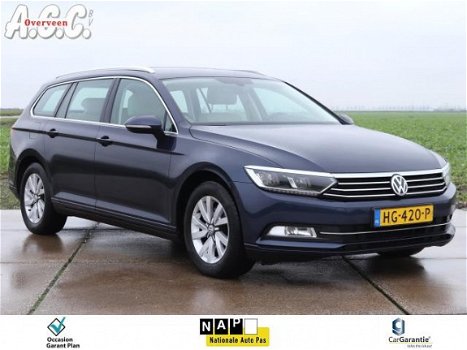 Volkswagen Passat Variant - 1.6 TDi AUTOMAAT Xenon/Led Navi ECC - 1