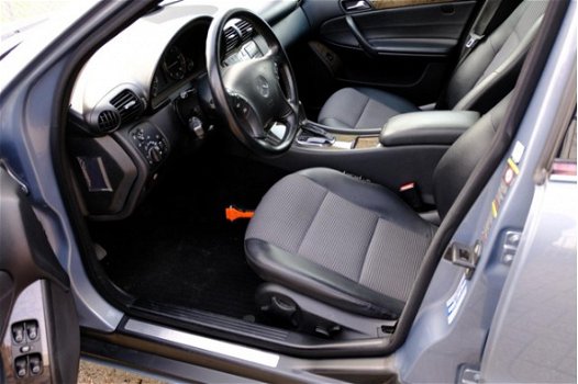 Mercedes-Benz C-klasse Combi - 200 CDI Elegance Aut. PDC/LMV/Clima - 1
