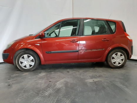 Renault Scénic - 1.6-16V Privilège Comfort Airco Trekhaak Koppeling defect - 1