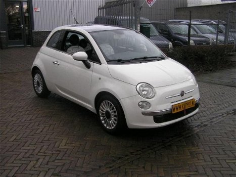 Fiat 500 - 1.3 JTD Lounge airco sturbekr Panoramadak nieuwe apk - 1