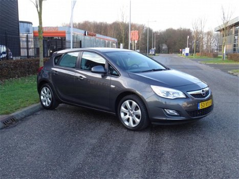 Opel Astra - 1.4 Turbo Business + | Clima | Cruise | PDC | Navi - 1
