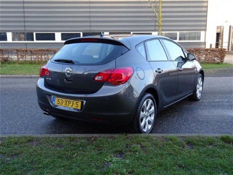 Opel Astra - 1.4 Turbo Business + | Clima | Cruise | PDC | Navi - 1