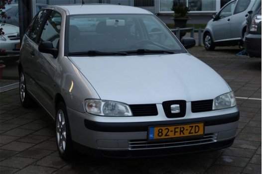 Seat Ibiza - 1.6 Stella / Zeer netjes / 155.035 km / APK: 4-2020 - 1