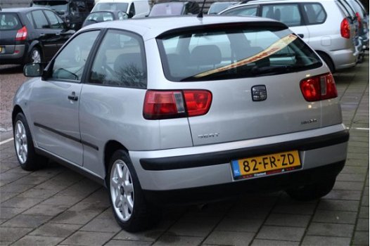 Seat Ibiza - 1.6 Stella / Zeer netjes / 155.035 km / APK: 4-2020 - 1