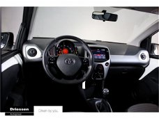 Toyota Aygo - 1.0 VVT-i x-play (Parkeercamera - Bluetooth)