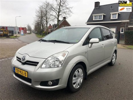 Toyota Verso - 1.6 VVT-i Luna Nwe koppeling, Nwe APK, recent beurt gehad. Winterbandenset - 1