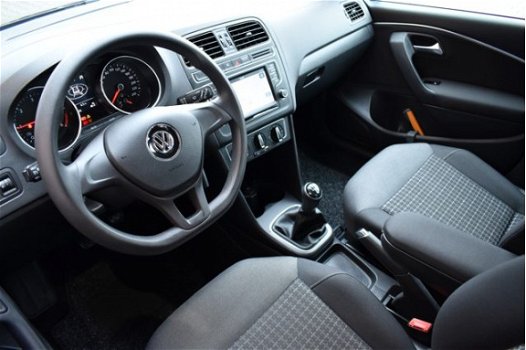 Volkswagen Polo - 1.4 TDI Comfortline Executive - 1