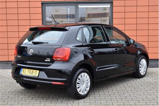 Volkswagen Polo - 1.4 TDI Comfortline Executive - 1