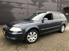 Volkswagen Passat Variant - 2.5 TDI Comfortline 4Motion