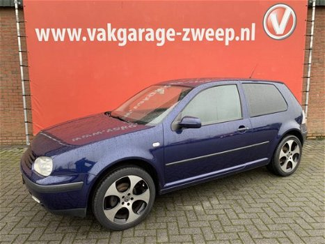 Volkswagen Golf - 1.4-16V | Airco | Lm.Velgen | Trekhaak - 1