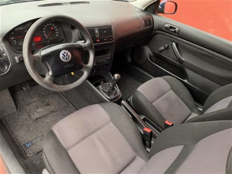 Volkswagen Golf - 1.4-16V | Airco | Lm.Velgen | Trekhaak - 1