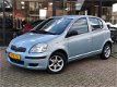 Toyota Yaris - 1.3 16V VVT-I LINEA LUNA - 1 - Thumbnail