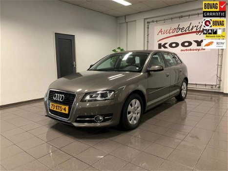 Audi A3 Sportback - 1.6 TDI Attraction * 1e Eig / Navigatie / Xenon - 1