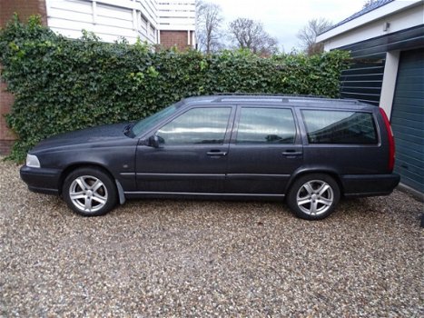 Volvo V70 - 2.5 Comfort-Line YOUNGTIMER - 1