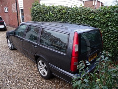 Volvo V70 - 2.5 Comfort-Line YOUNGTIMER - 1