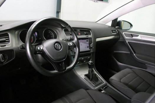 Volkswagen Golf - 1.6 TDI Highline BlueMotion Xenon-LED Navigatie Stoelverwarming - 1