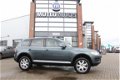 Volkswagen Touareg - 3.6 V6 FSI Highline Automaat, Leer, Xenon, Schuifdak, PDC, Apk - 1 - Thumbnail