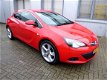 Opel Astra GTC - 2.0 CDTi 165pk Sport + Leder - Navi - 1 - Thumbnail