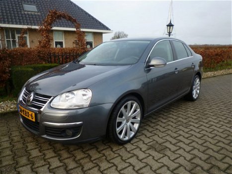 Volkswagen Jetta - 1.4 TSI Comfortline 18 Inch, Clima, Regensensor, Stuurbediening - 1