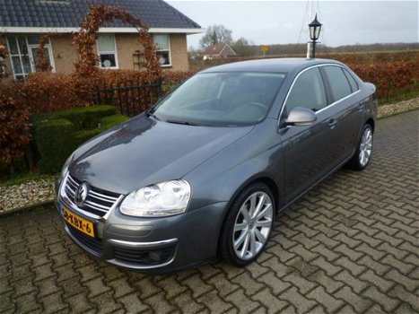 Volkswagen Jetta - 1.4 TSI Comfortline 18 Inch, Clima, Regensensor, Stuurbediening - 1