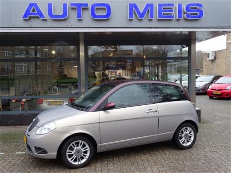 Lancia Y(psilon) - Ypsilon 1.4-16V PLATINO - 1