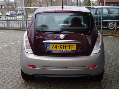 Lancia Y(psilon) - Ypsilon 1.4-16V PLATINO - 1