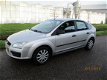 Ford Focus - 1.6-16V Champion 5 Drs met Airco - 1 - Thumbnail