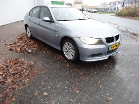 BMW 3-serie - 318i Business Line - 1