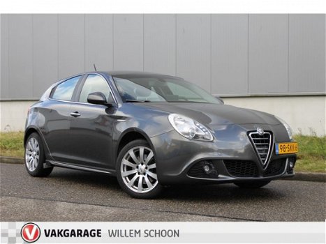 Alfa Romeo Giulietta - 1.4 T Distinctive I Trekhaak I Navi - 1