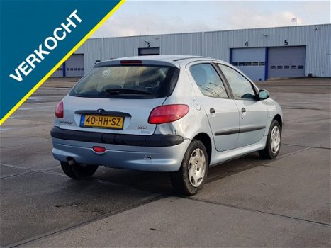 Peugeot 206 - 1.4 XT APK TOT 08-01-2021 - 1