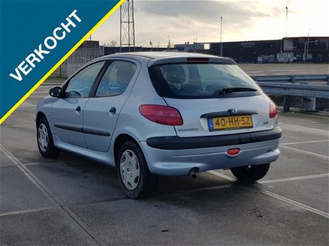 Peugeot 206 - 1.4 XT APK TOT 08-01-2021 - 1