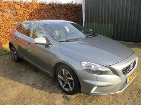 Volvo V40 - 2.0 D2 R-Design Business NAVI - 1