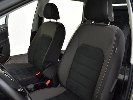 Volkswagen Golf Sportsvan - 1.4 TSI 125PK DSG Aut. Highline | Navigatie | PDC v+a | Trekhaak | Cruis - 1