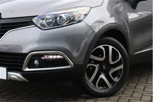 Renault Captur - TCe 90 Helly Hansen | PDC + Camera | Half leder | 4 seizoenen banden | Zeer lage KM - 1