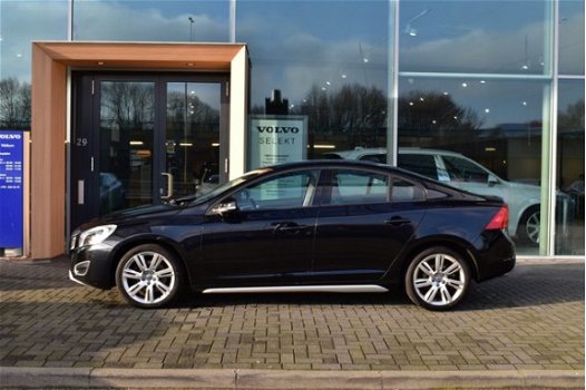 Volvo S60 - 2.0T Intro Edition Driver Support Line met oa: Adaptief Cruise Control, Blind Spot, Rege - 1