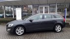 Volvo V60 - 2.4 D6 AWD Plug-In Hybrid Summum / Adaptieve cruise control / half tarief MRB / - 1 - Thumbnail