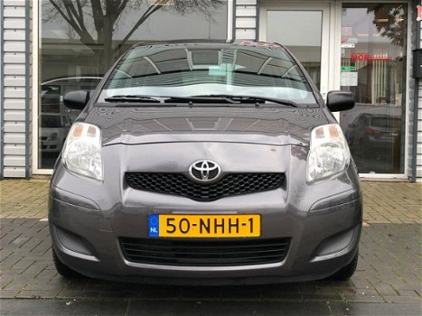 Toyota Yaris - 1.3 VVTi Comfort Airco in nieuwstaat 1STE eigenaar - 1