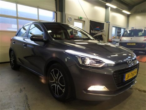 Hyundai i20 - 1.0 T-GDI Comfort -Camera - PDC- cruise - navigatie - telefoonv. -aircotronic - 1