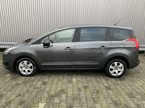 Peugeot 5008 - 1.6 e-HDi AUT. ECC NAVI TR.HAAK CRUISE PDC LMV - 1