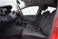 Renault Clio - 1.5 DCi ECO Expression Full Map Navi, Afn. Trekhaak, PDC, 16Inch LMV, Airco - 1 - Thumbnail