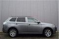 Mitsubishi Outlander - 2.0 PHEV Executive Edition Xenon, Half Leder, Full Map Navi, Trekhaak, Camera - 1 - Thumbnail