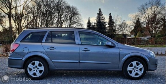 Opel Astra Wagon - 1.6 Essentia, Cruise, Airco, Trekhaak - 1