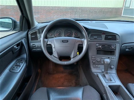 Volvo V70 - 2.4 T Geartr. C.L. Automaat - 1