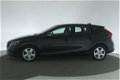 Volvo V40 - D2 2.0 Momentum Business [Navigatie] - 1 - Thumbnail