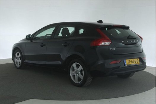 Volvo V40 - D2 2.0 Momentum Business [Navigatie] - 1