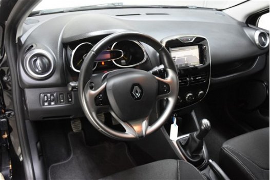 Renault Clio Estate - (J) 1.5 dCi Night&Day [Navigatie Parkeersens.] - 1